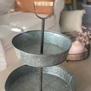 2 Tier Tray Stand